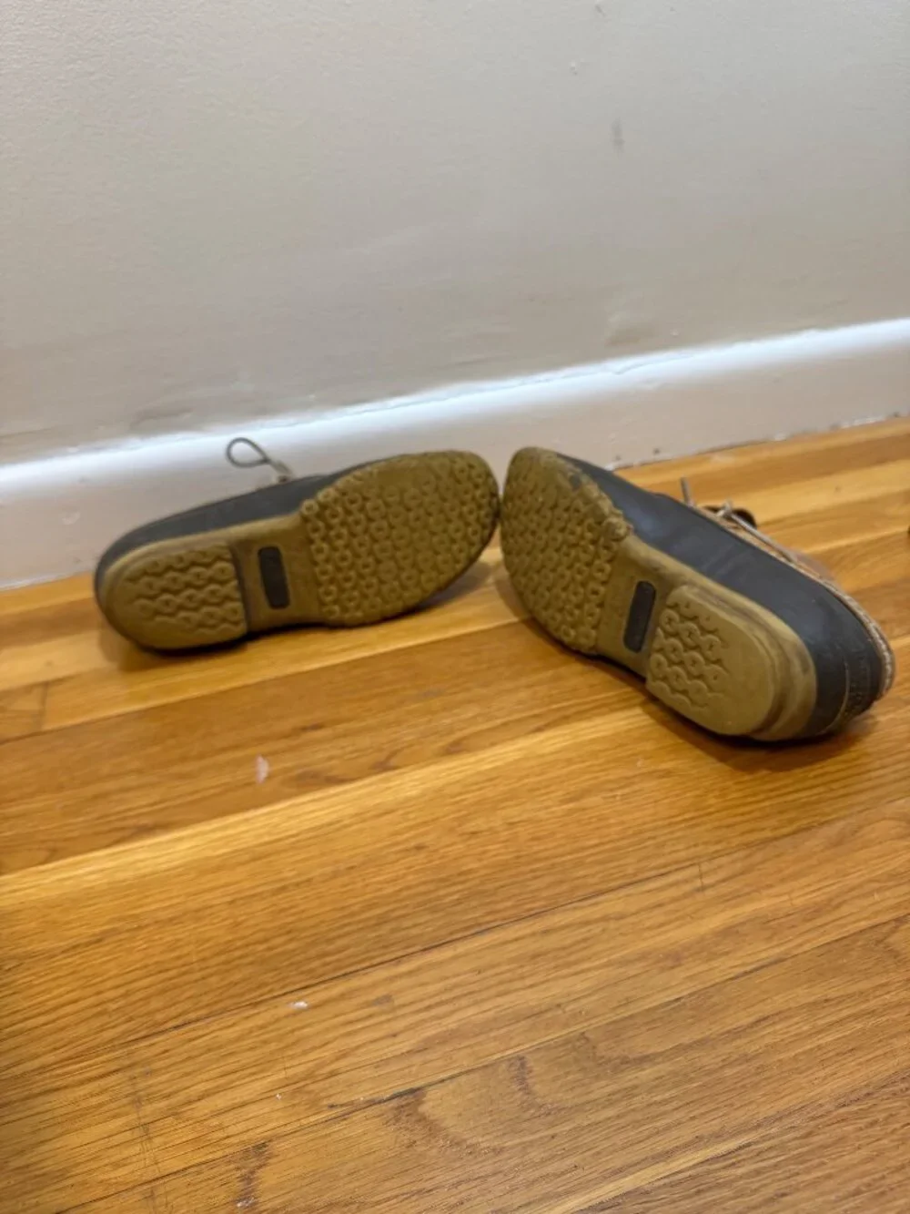 L.L. Bean Moc Low Top Duck Boat Shoes Moccasins Preppy Coastal 9.5